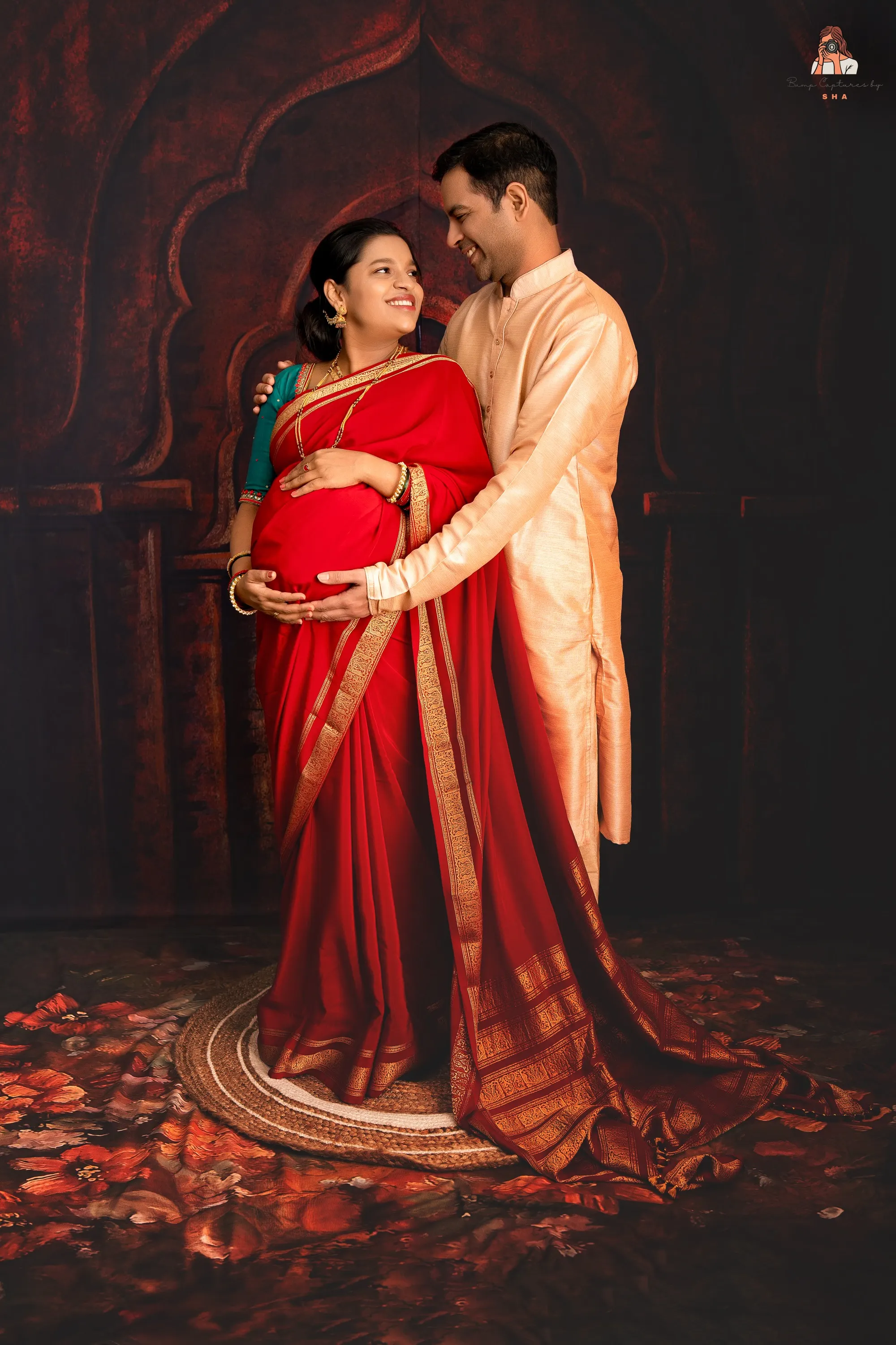 A maternity portrait photographed in Berlin.