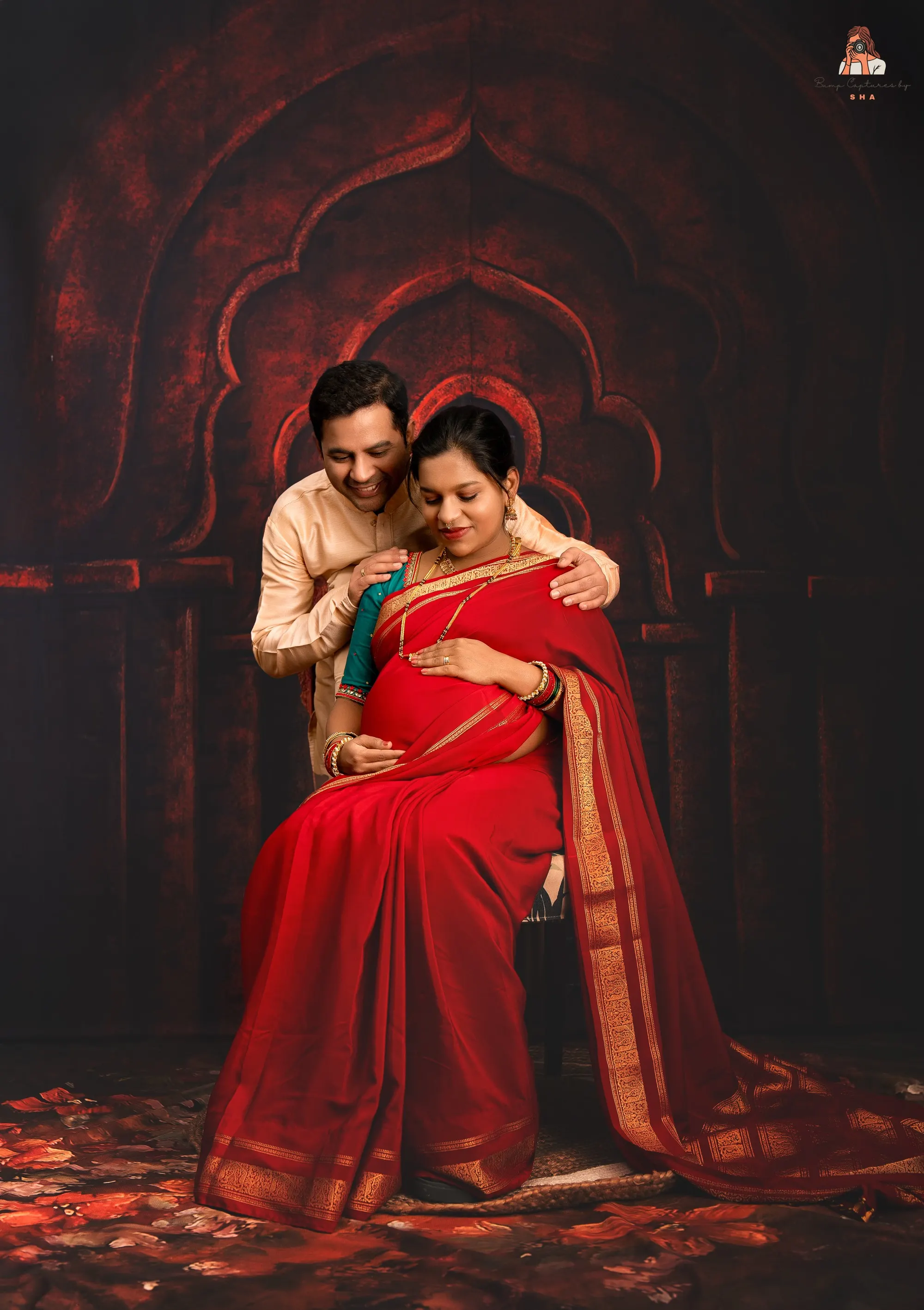 A maternity portrait photographed in Berlin.
