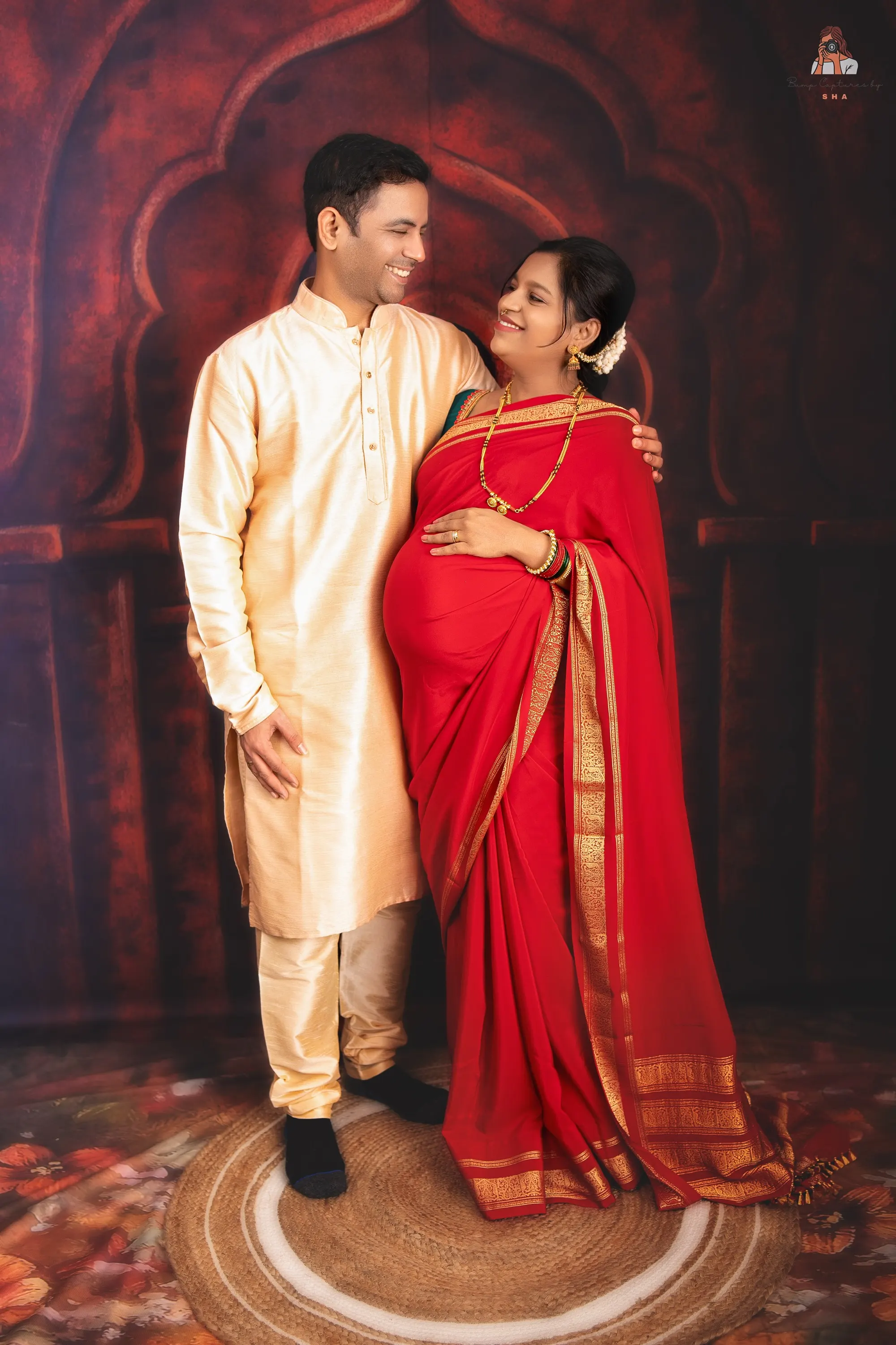 A maternity portrait photographed in Berlin.
