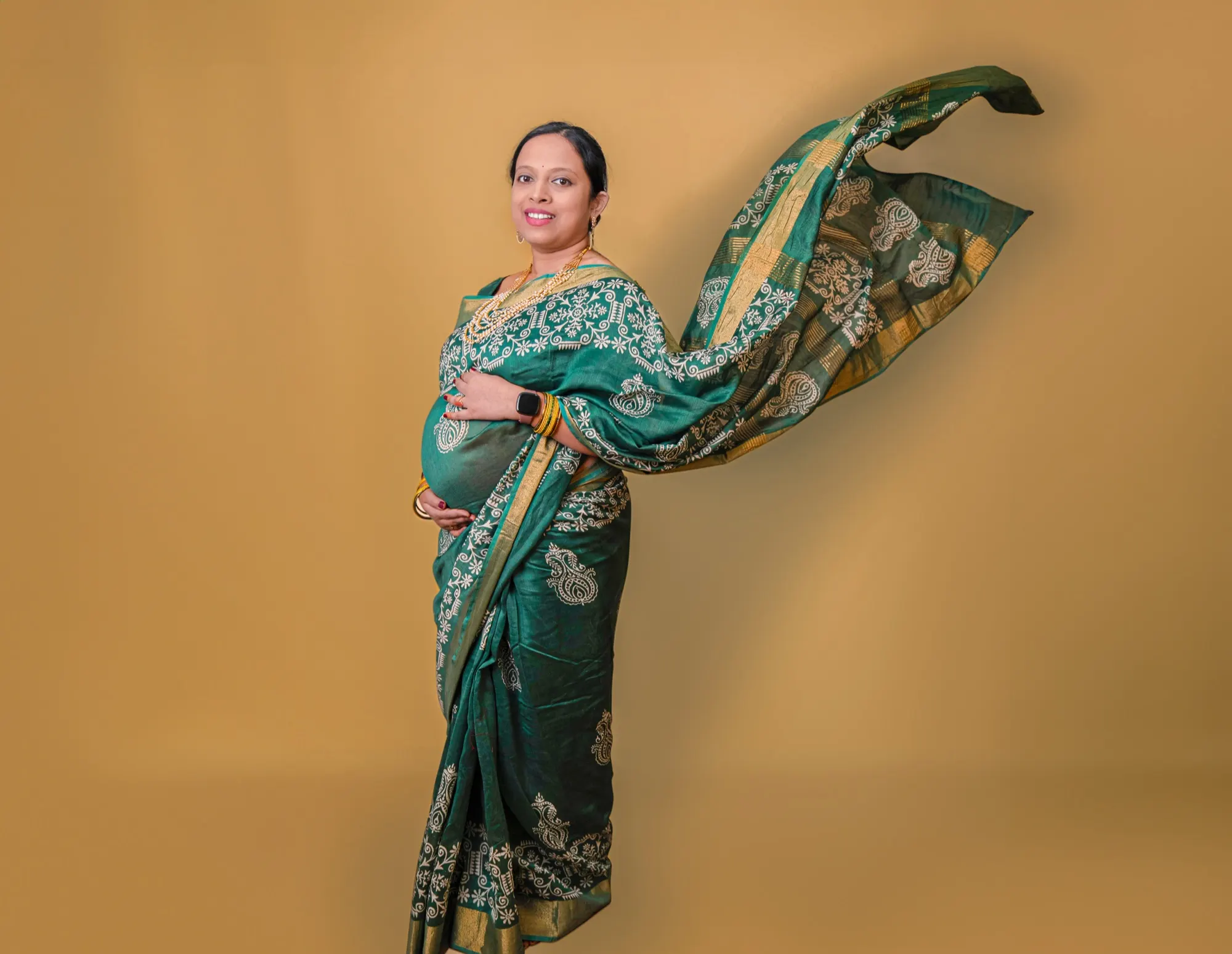 A maternity portrait photographed in Berlin.