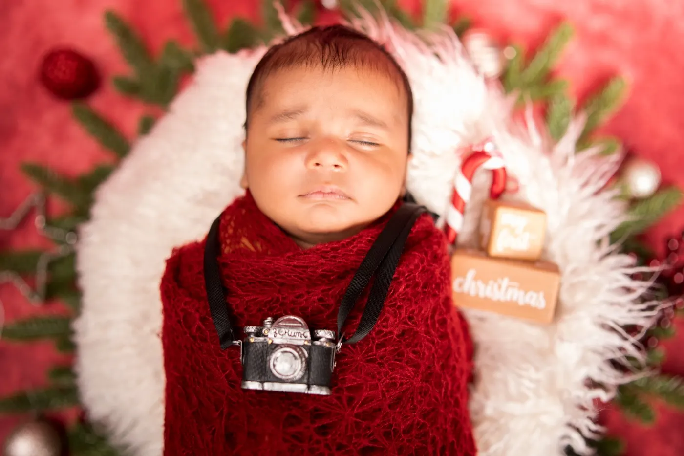 A newborn photographed in the studio in Berlin.